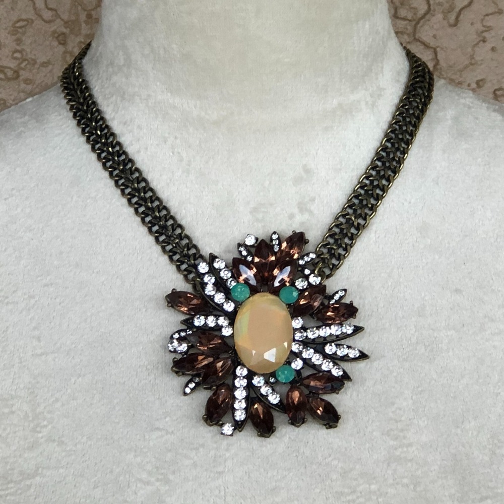 LESLIE DANZIS MULTI COLORED RHINESTONE PENDANT STATEMENT NECKLACE 15" CHOCKER